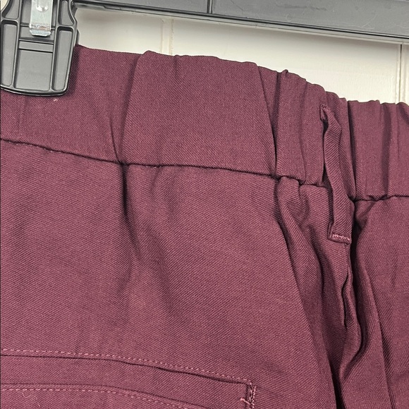 a new day Womens Pant 17W Burgundy Pleated Front Zip/Slide Wide Leg Pockets NWT - Picture 9 of 14